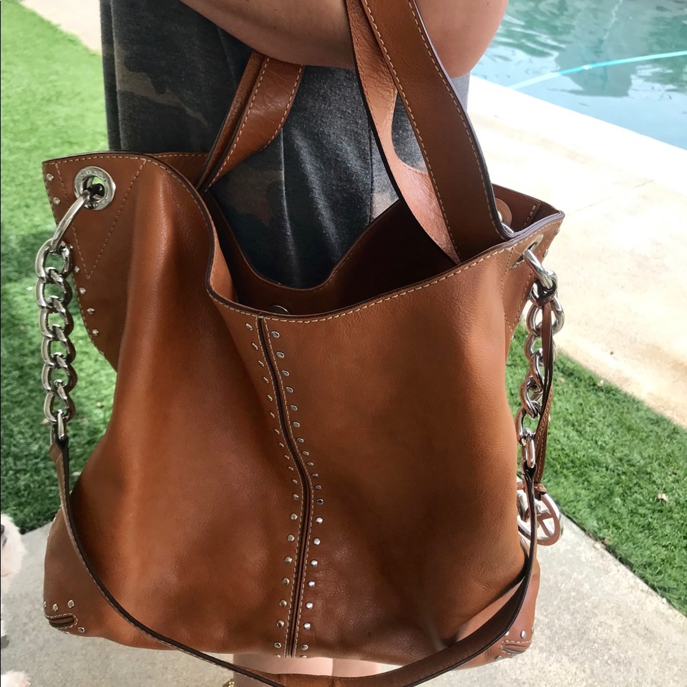 GORGEOUS MICHAEL KORS PURSE!